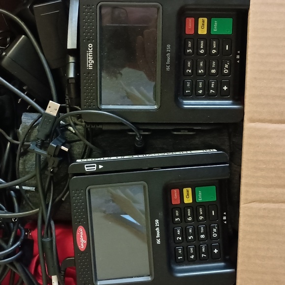 Ingenico ISC Touch Terminal - Picture 2 of 3